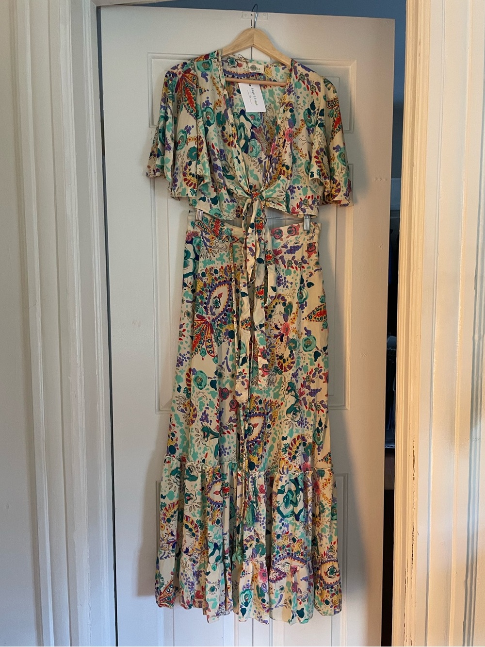 Tambaba 70% Silk 2-Piece Set Paisley Tie-Front Top & Maxi Skirt NWT